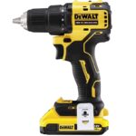 DCD708D2T DeWALT Aku bezuhlíková vrtačka/šroubovák 18 V XR Li-Ion, 2x 2,0Ah, TSTAK