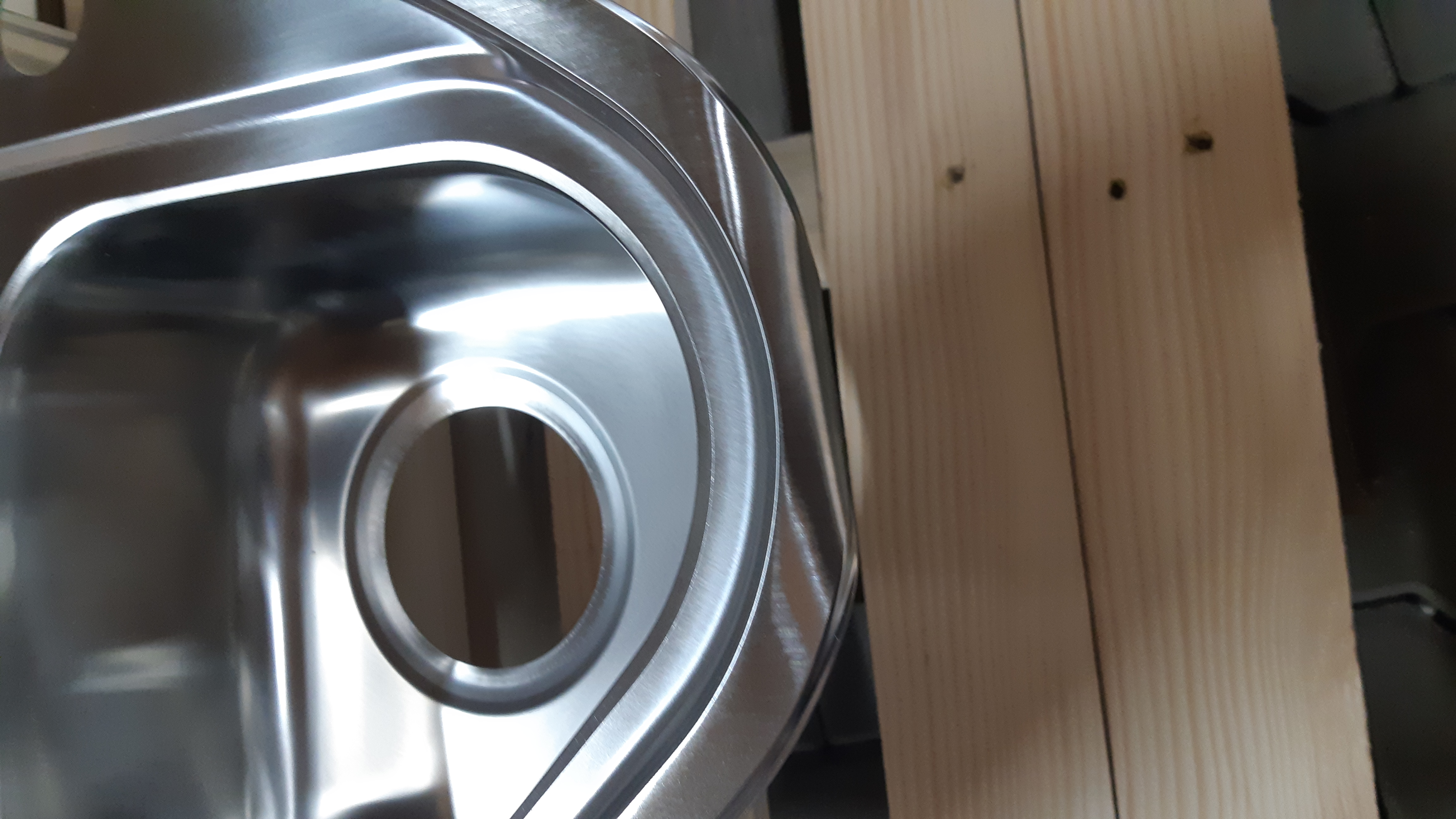 Dřez Sinks nerez LOTUS 945.1 V - leštěný - poškozený (viz foto) DOPRODEJ Dřez Sinks nerez LOTUS 945.1 V - leštěný - poškozený (viz foto) DOPRODEJ