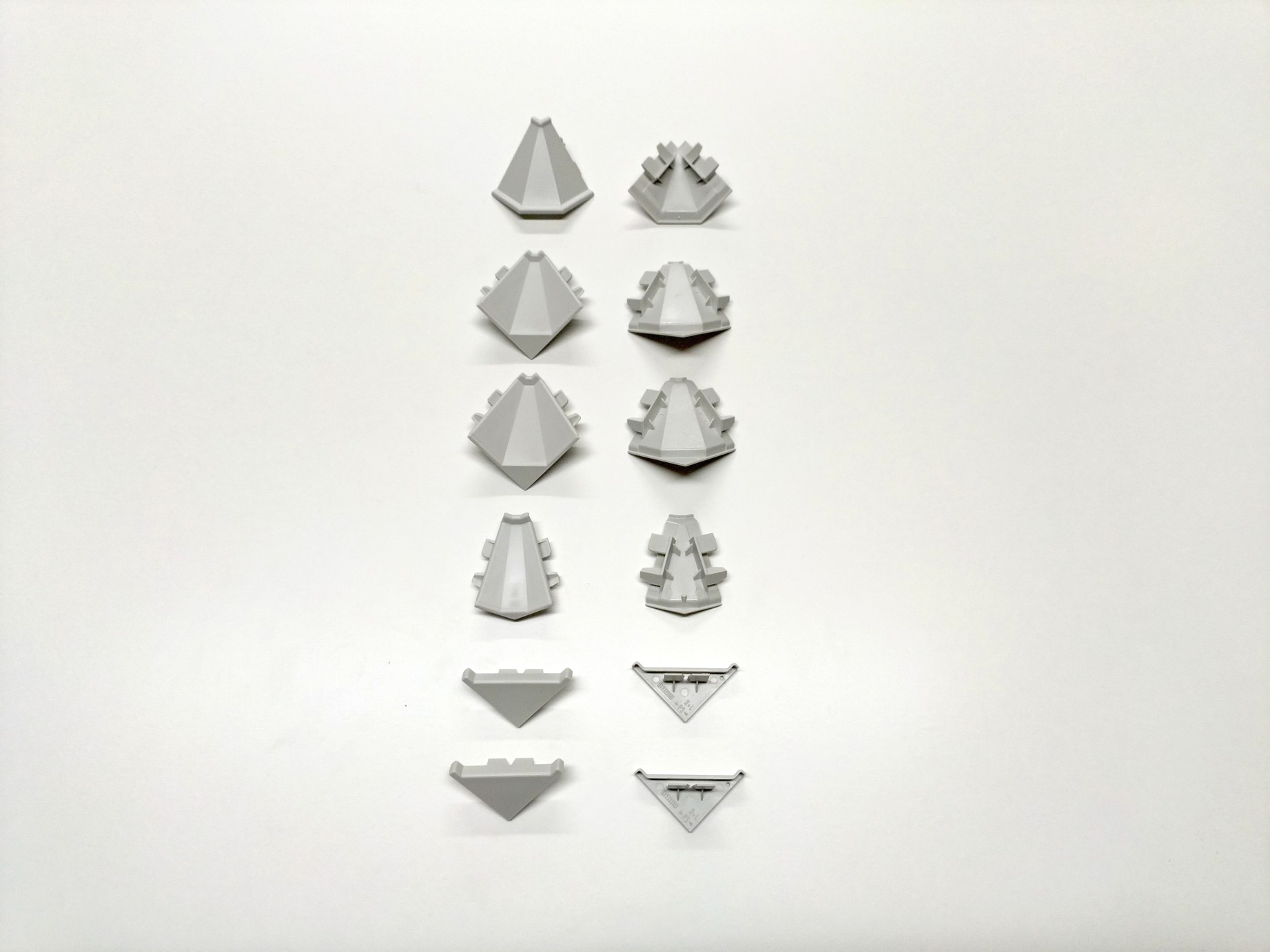 KoncovkaPD Krono - Grau 1150 šedá sv. - sada KoncovkaPD Krono – Grau 1150 šedá sv. – sada