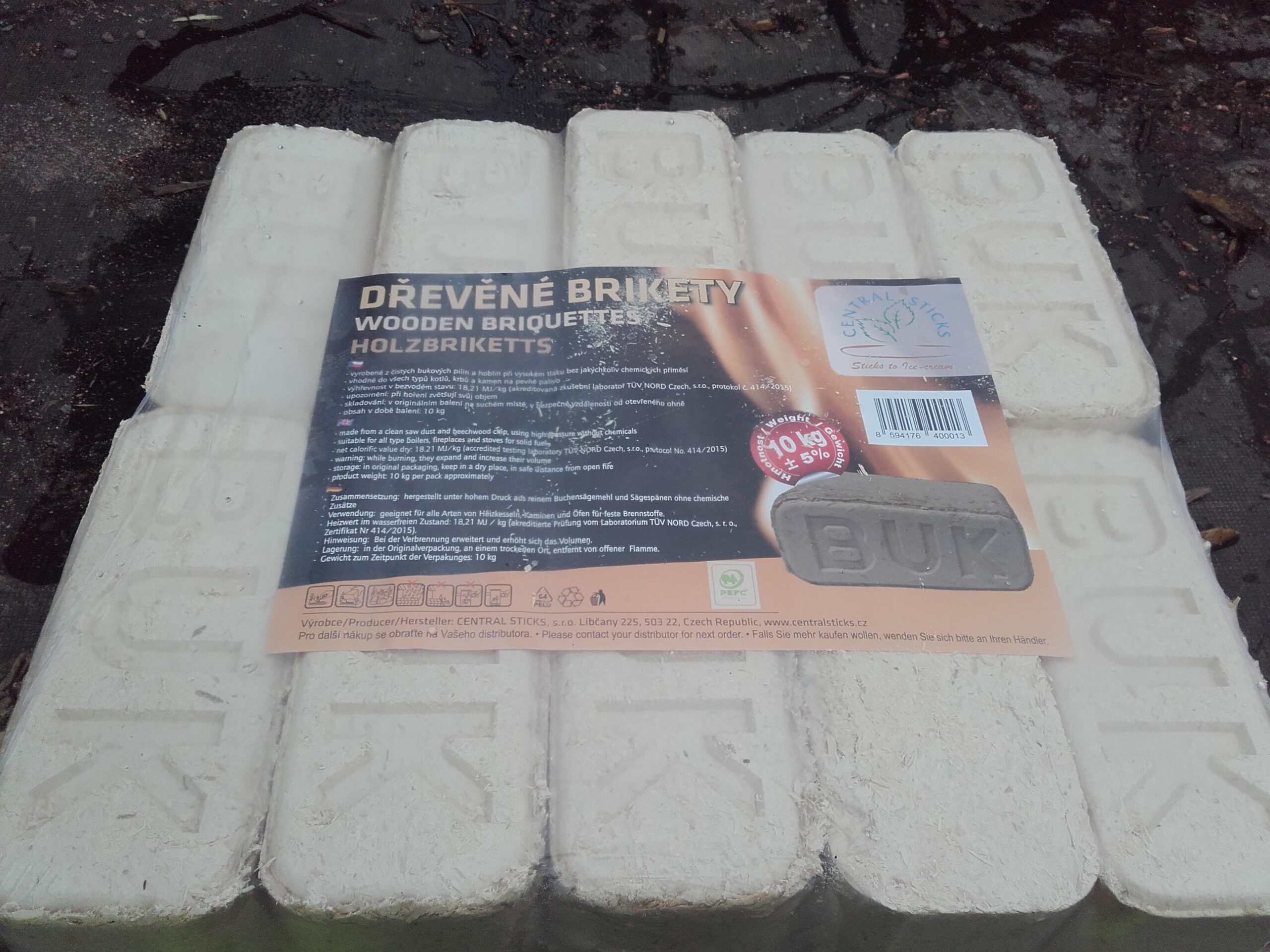 Brikety dřevěné BUK 10kg AKCE Brikety dřevěné BUK 10kg AKCE