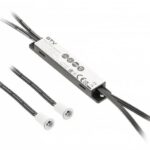Spínač bezdotykový MICRO IR, 2 senzory, kabely 2m a 1,2m, Bílý, 12V/36W,24V/72W,3A, mini AMP Spínač bezdotykový MICRO IR, 2 senzory, kabely 2m a 1,2m, Bílý, 12V/36W,24V/72W,3A, mini AMP