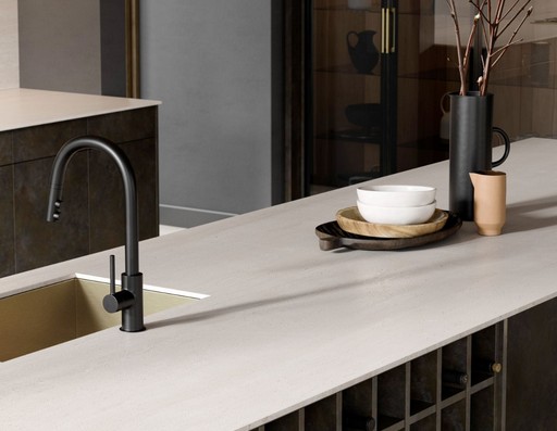 Kompaktní desky Slim Line K367 PH Cream Navona Šedé jádro 4100*1300*12mm Kompaktní desky Slim Line K367 PH Cream Navona Šedé jádro 4100*1300*12mm